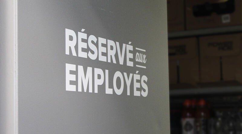 A_Reserve_Employes-découpe-vinyle